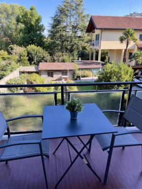 One bedroom appartement with furnished terrace and wifi at Monza